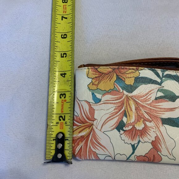BOC floral wristlet - Picture 3 of 7